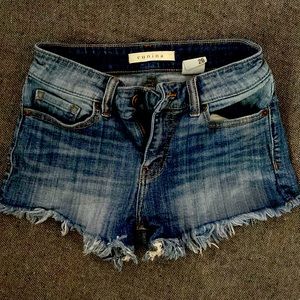 Never worn short jean shorts frayed
